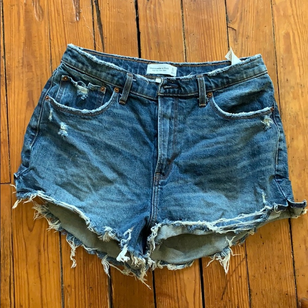 A&F Curve Love Mom Shorts